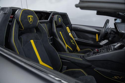 2016 Lamborghini Aventador LP750-4 Superveloce