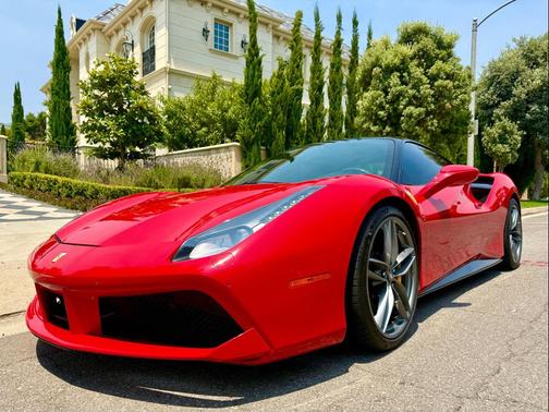 Rosso Scuderia 2016 Ferrari 488 GTB Coupe