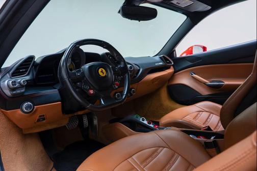 Rosso Scuderia 2016 Ferrari 488 GTB Coupe