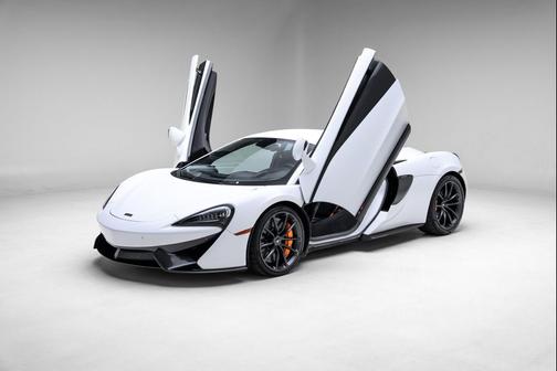 White 2019 McLaren 570S Coupe