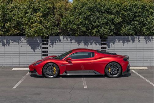 Rosso Vincente 2022 Maserati MC20 Coupe
