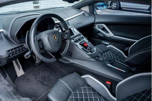 2018 Lamborghini Aventador S LP 740-4 S