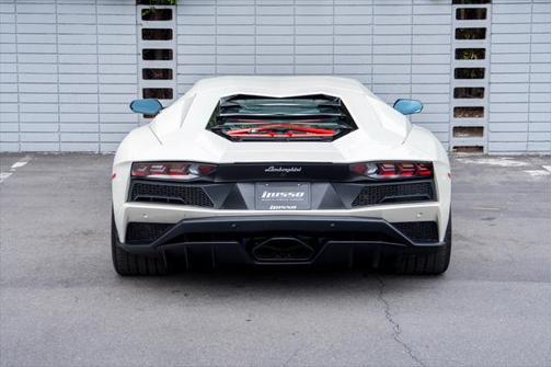 2018 Lamborghini Aventador S LP 740-4 S