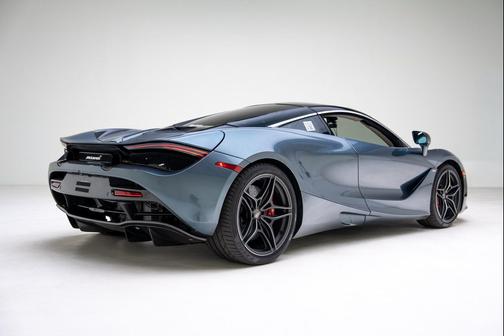 2018 McLaren 720S Base