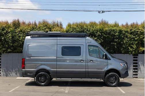 2022 Mercedes-Benz Sprinter 2500 Standard Roof