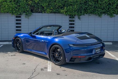 2024 Porsche 911 Carrera GTS