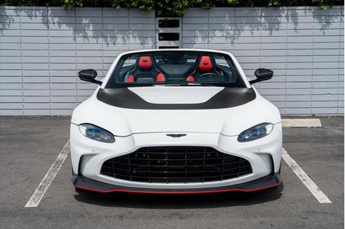 2023 Aston Martin Vantage V12 Roadster