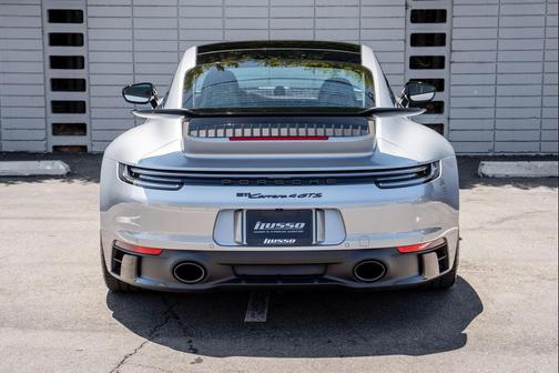 2024 Porsche 911 Carrera 4 GTS
