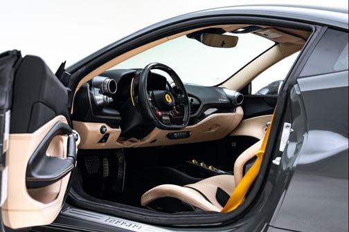 Grigio Scuro 2022 Ferrari F8 Tributo Base