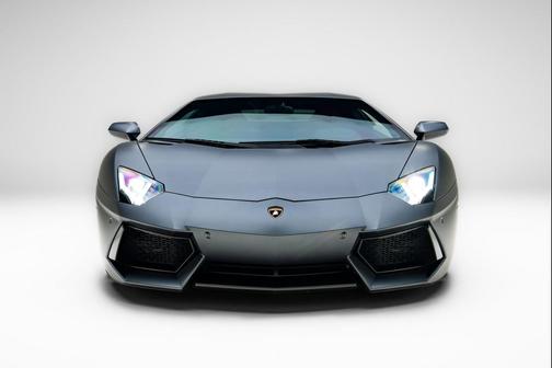 Grigio Estoque Metallic 2015 Lamborghini Aventador LP700-4
