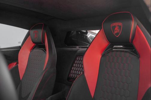 2024 Lamborghini Revuelto Coupe