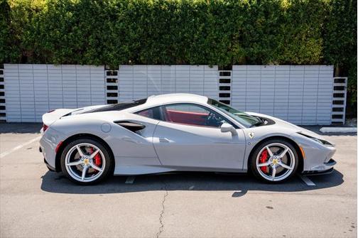 2022 Ferrari F8 Tributo Base