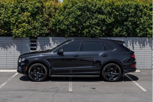 2022 Bentley Bentayga V8