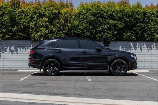 2022 Bentley Bentayga V8