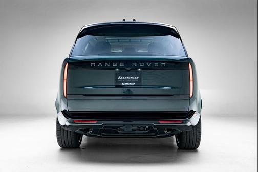 Belgravia Green Metallic 2024 Land Rover Range Rover P400 SE