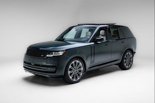 Belgravia Green Metallic 2024 Land Rover Range Rover P400 SE