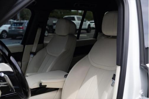 2023 Land Rover Range Rover P530 SE