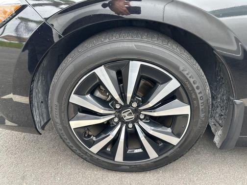 Crystal Black Pearl 2024 Honda Civic EX