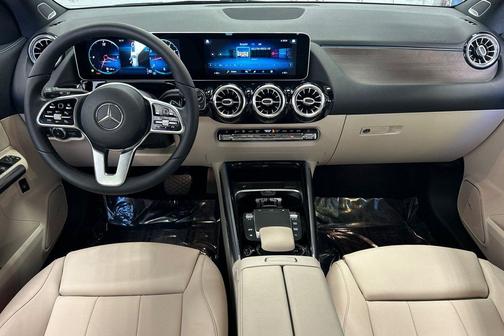 2021 Mercedes-Benz GLA 250 Base 4MATIC