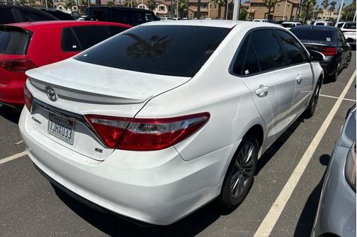 2015 Toyota Camry SE