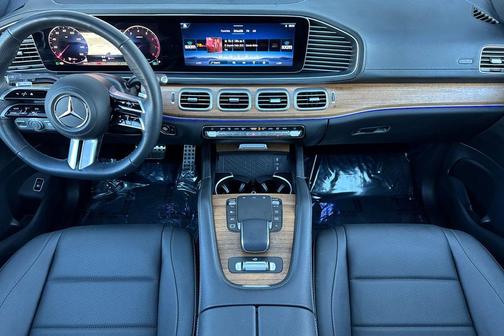 2025 Mercedes-Benz GLS 450 4MATIC
