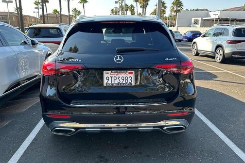 2025 Mercedes-Benz GLC 350e Base