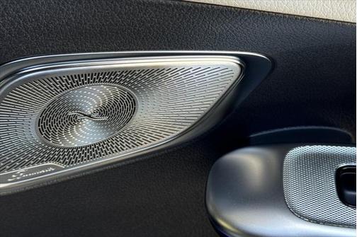 2025 Mercedes-Benz GLC 350e Base