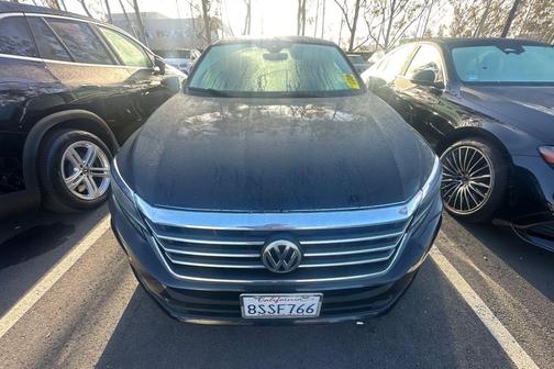 2020 Volkswagen Passat 2.0T SE