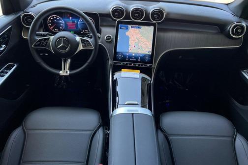 2025 Mercedes-Benz GLC 350e Base