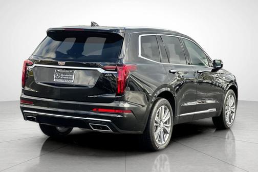 2022 Cadillac XT6 Premium Luxury FWD