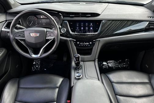 2022 Cadillac XT6 Premium Luxury FWD