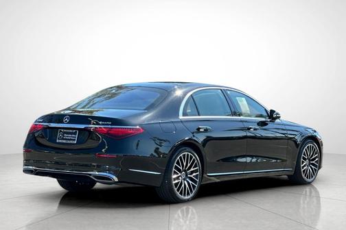 Obsidian Black Metallic 2026 Mercedes-Benz S-Class S 580 4MATIC