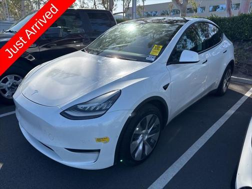 2022 Tesla Model Y Long Range Dual Motor All-Wheel Drive
