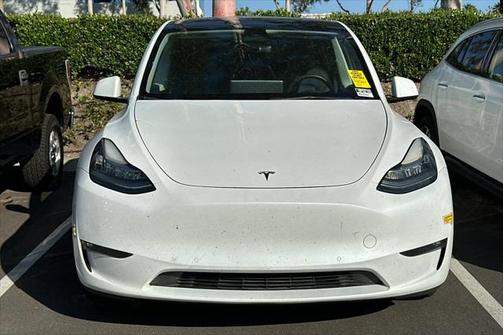 2022 Tesla Model Y Long Range Dual Motor All-Wheel Drive