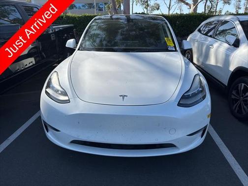 2022 Tesla Model Y Long Range Dual Motor All-Wheel Drive