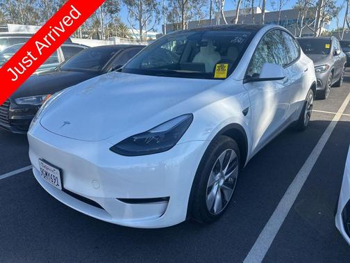 2023 Tesla Model Y Long Range Dual Motor All-Wheel Drive
