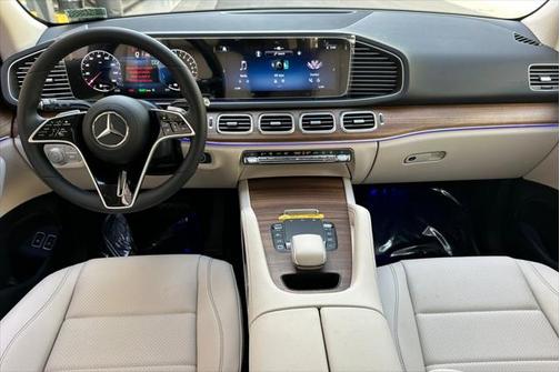 2025 Mercedes-Benz GLE 450e 4MATIC