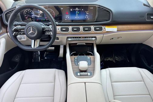 2025 Mercedes-Benz GLS 450 4MATIC