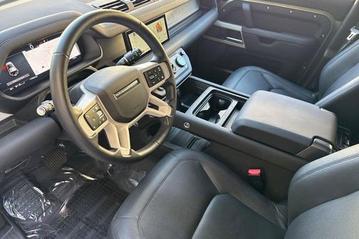 2024 Land Rover Defender 110 P300