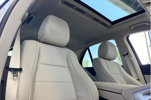2025 Mercedes-Benz GLE 450e 4MATIC