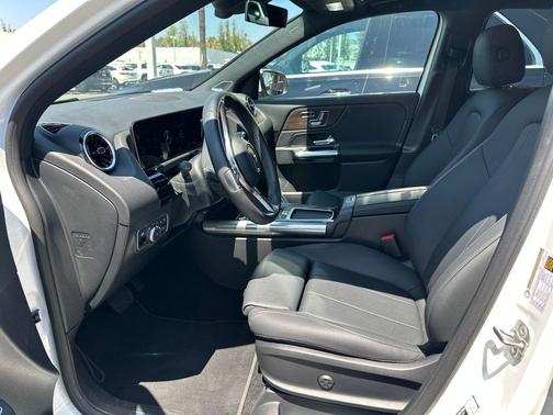 Polar White 2026 Mercedes-Benz GLA 250 Base
