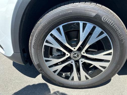 Polar White 2026 Mercedes-Benz GLA 250 Base