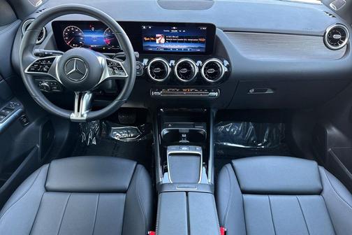Polar White 2026 Mercedes-Benz GLA 250 4MATIC