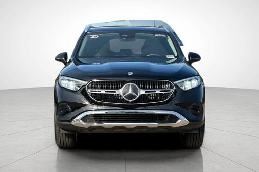 2025 Mercedes-Benz GLC 350e Base