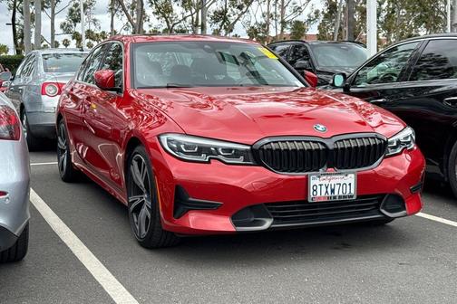 Melbourne Red Metallic 2021 BMW 330 330i