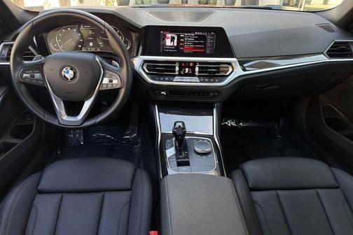 Melbourne Red Metallic 2021 BMW 330 330i