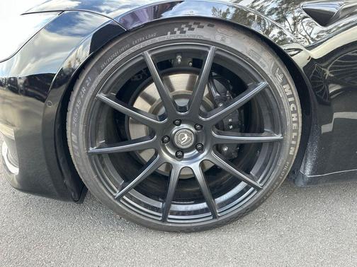Solid Black 2022 Tesla Model S Base