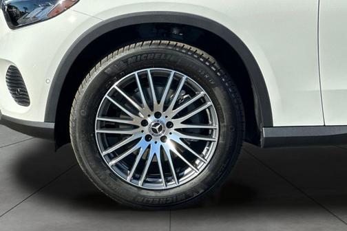 2026 Mercedes-Benz GLC 300 Base