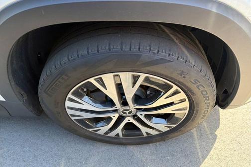 White 2025 Mercedes-Benz GLB 250 Base