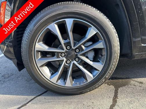 2022 Jeep Grand Cherokee Overland